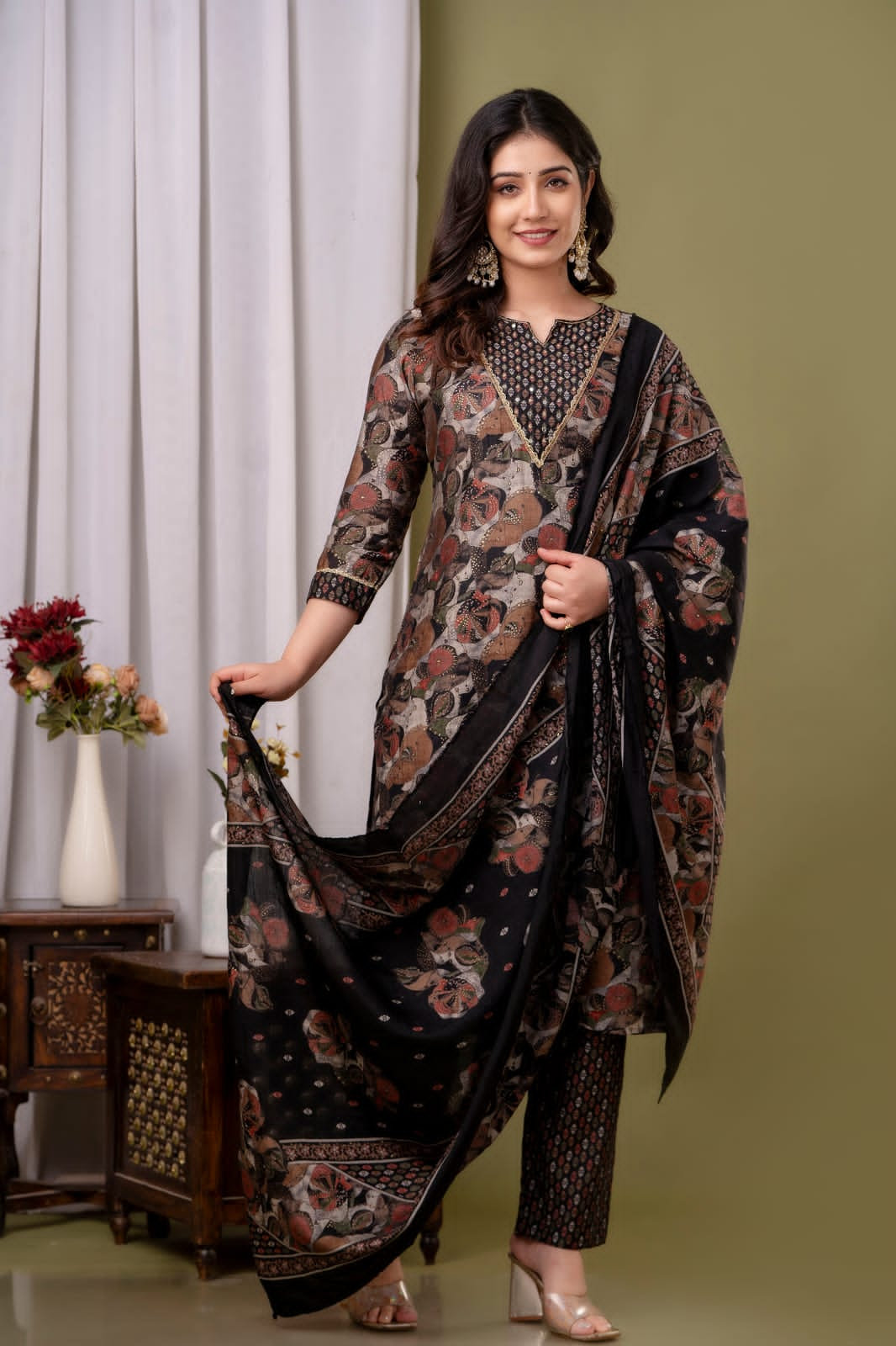 Black Roman Silk Kurta Pant Dupatta