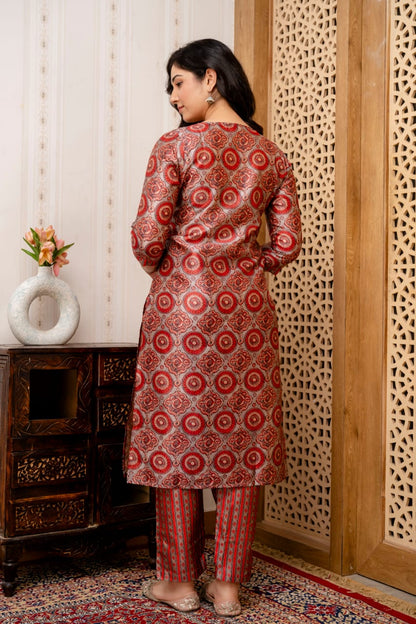 Red Grey Manipuri Silk Printed Kurta Pant Dupatta